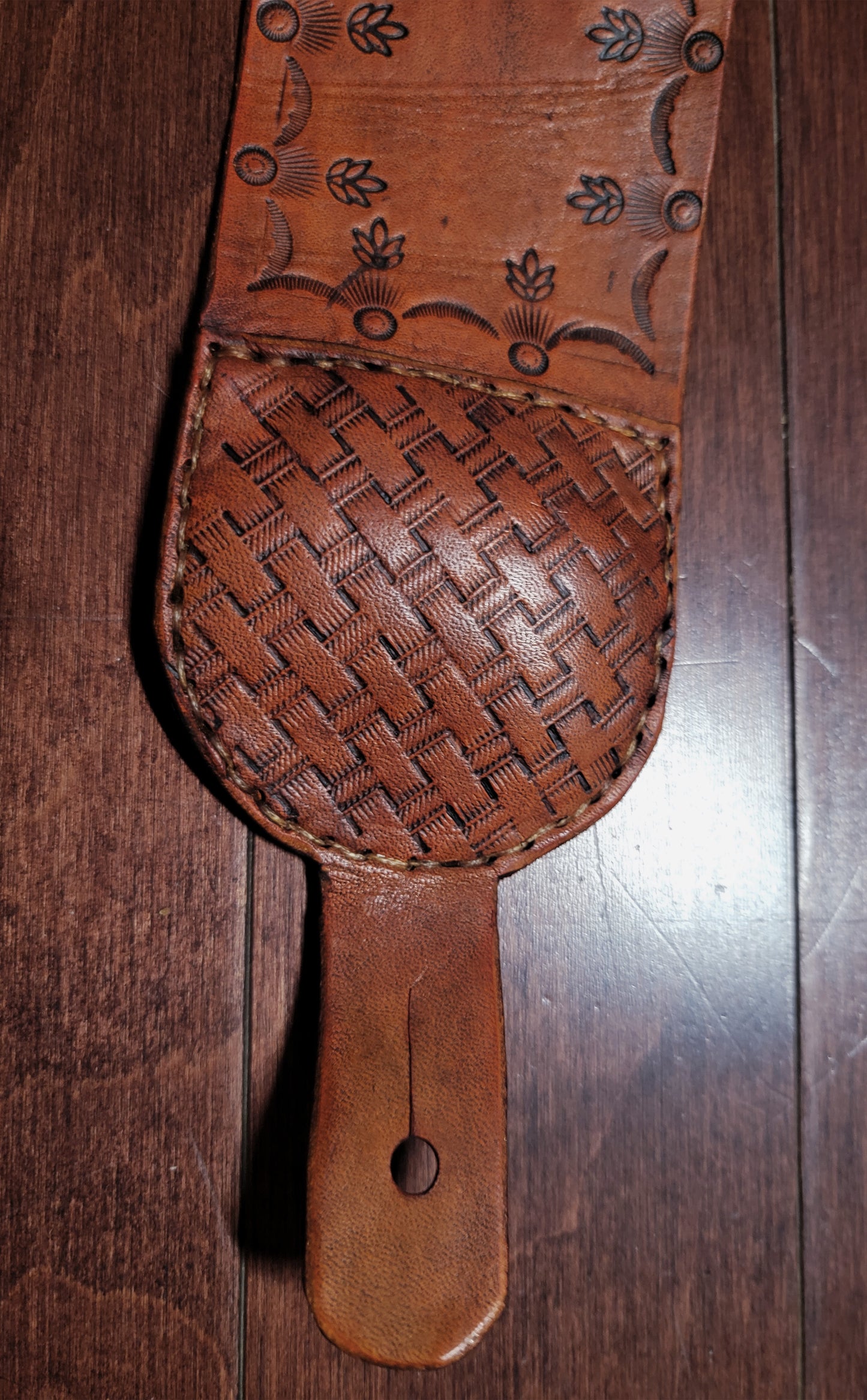 Handmade Leather Guitar Strap - Durable and Comfortable for Every Performance