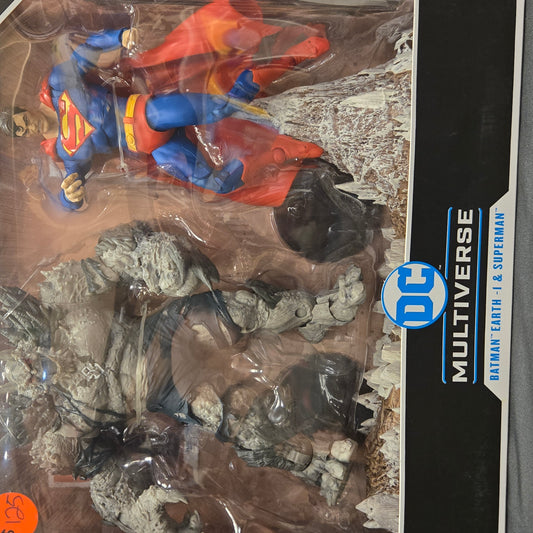 Batman Earth & Superman