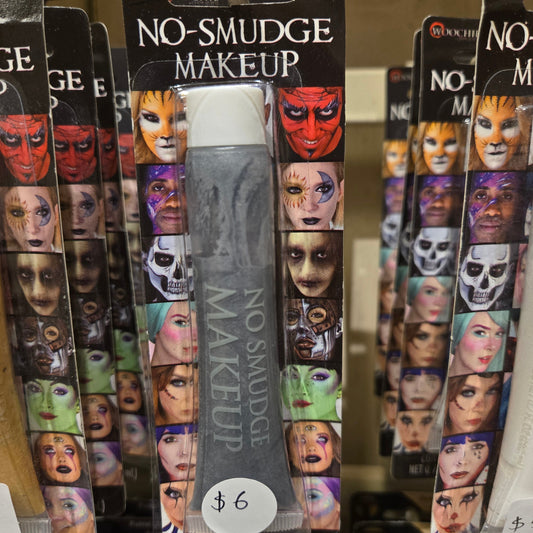 Silver No Smudge Makeup